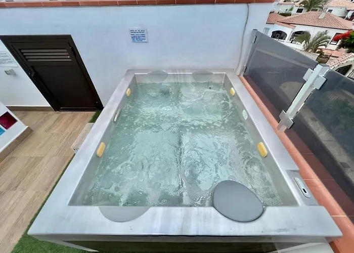 Ocean View Amarilla Golf *